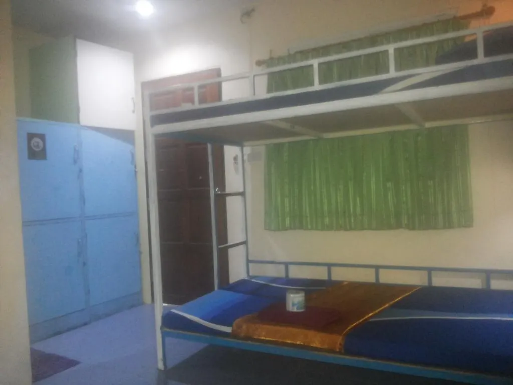 Hostel Phi Phi Backpacker Thailand